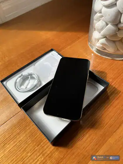 Apple iPhone 13 Pro Max - 256 Go - Or débloqué — Photo 1