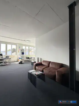 Remise de bail – local professionnel 160 m², Peseux (NE) – CHF 2'700.-/mois charges comprises hors TVA — Photo 3